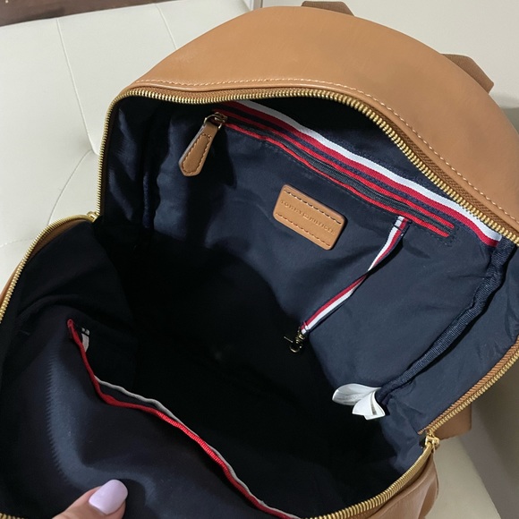 Tommy Hilfiger Backpack - Picture 3 of 3